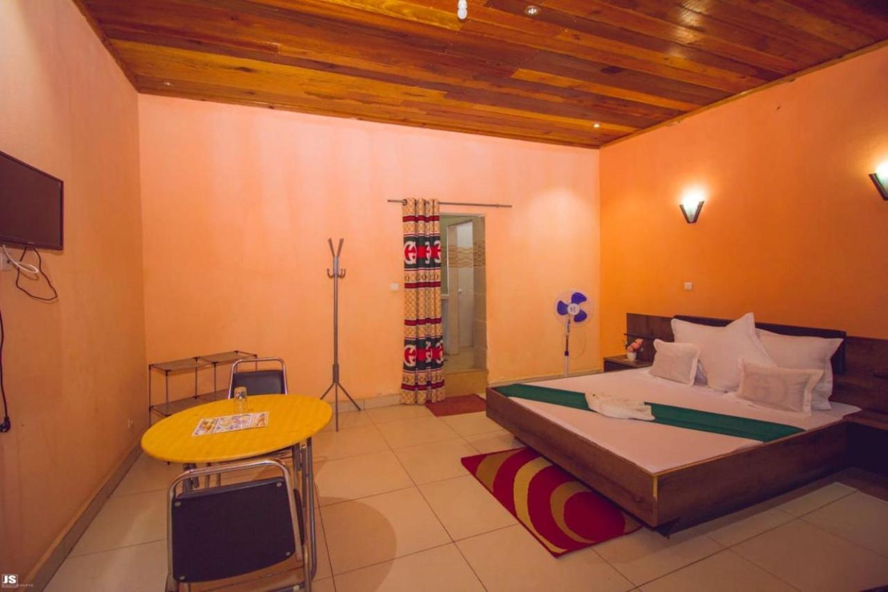Hotel National Ambilobe Экстерьер фото